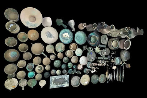 کشف ۱۳۱ قطعه شیء تاریخی در شهرضا عتیقه