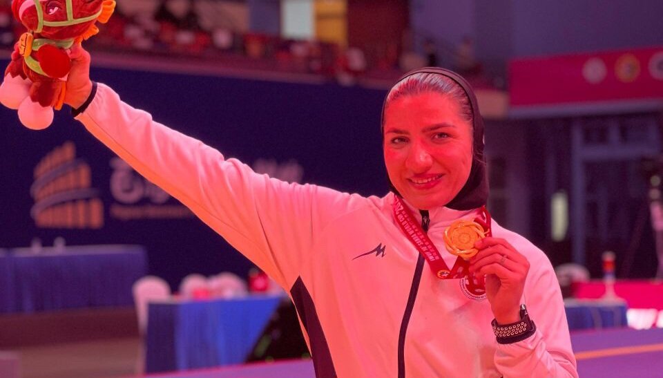 در رقابت با ستارگان جهان مدال طلا را کسب کردم/ دوست داریم سپاهان در جایگاه نخست باشد