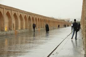 باد و باران پدیده غالب اصفهان؛ دما ۳ درجه افزایش می‌یابد