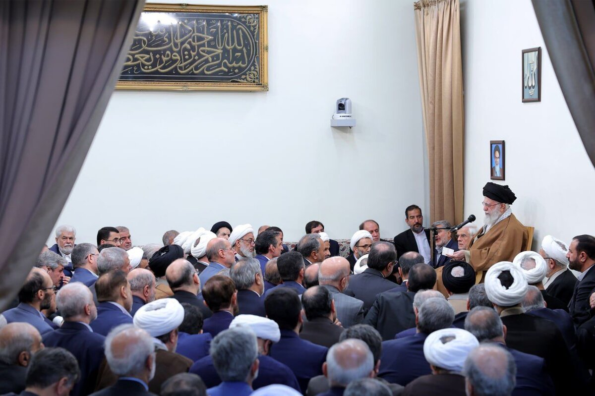 مسائل کشور را به گفت‌وگوها گره نزنیم/گفتگوهای عمان یکی از ده‌ها کار وزارت خارجه است
