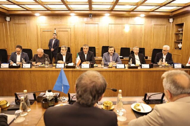آغاز مذاکره مدیرکل آژانس بینالمللی انرژی اتمی با رئیس سازمان انرژی اتمی ایران