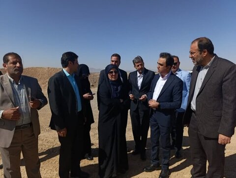 قطار سریعالسیر اصفهان_تهران تامین اعتبار میشود فرزانه صادق