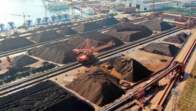 کاهش ۸ درصدی واردات سنگ آهن به چین