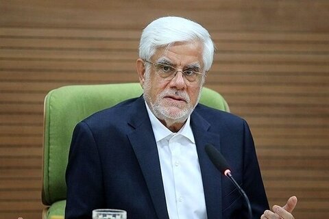 وزارتخانههای صمت و کشاورزی با گرانفروشان کالاهای اساسی برخورد کنند عارف