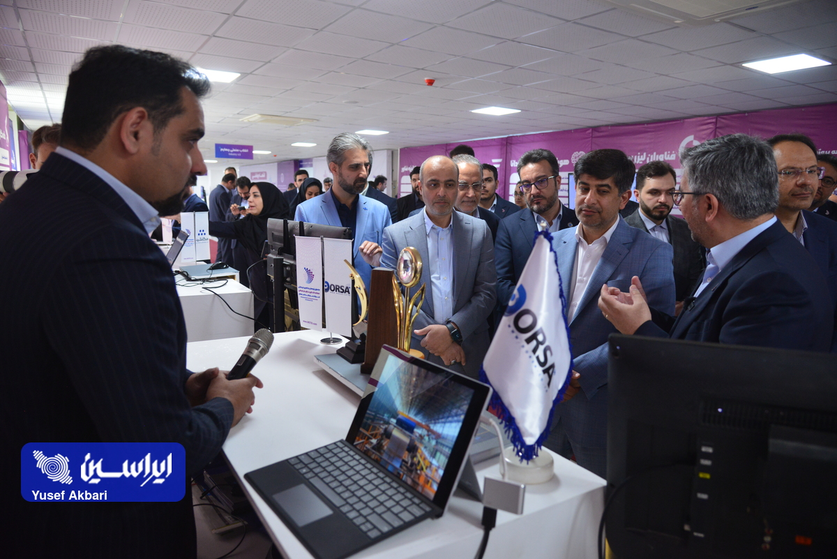 بازدید مدیرعامل فولاد مبارکه از نمایشگاه توانمندیهای شرکتهای سرمایهپذیر MSTID FUND