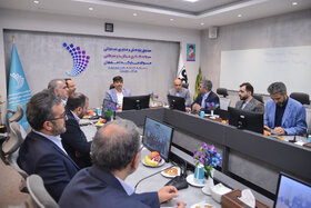 نشست مدیرعامل گروه فولاد مبارکه با مدیرعامل و اعضای هیئتمدیره صندوق سرمایهگذاری خطرپذیر این شرکت