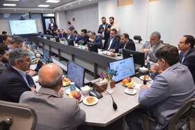 نشست مدیرعامل گروه فولاد مبارکه با مدیرعامل و اعضای هیئتمدیره صندوق سرمایهگذاری خطرپذیر این شرکت