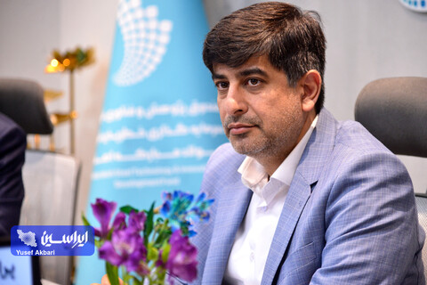 نشست مدیرعامل گروه فولاد مبارکه با مدیرعامل و اعضای هیئت‌مدیره صندوق سرمایه‌گذاری خطرپذیر این شرکت