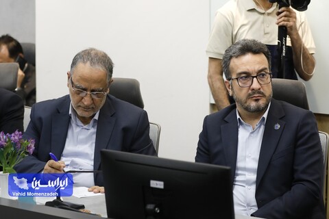 نشست مدیرعامل گروه فولاد مبارکه با مدیرعامل و اعضای هیئت‌مدیره صندوق سرمایه‌گذاری خطرپذیر این شرکت