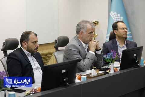 نشست مدیرعامل گروه فولاد مبارکه با مدیرعامل و اعضای هیئت‌مدیره صندوق سرمایه‌گذاری خطرپذیر این شرکت