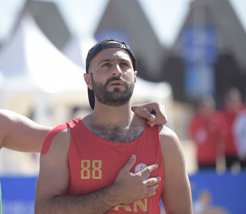 امیدوارم تیم ملی هندبال ساحلی در رقابتهای آسیایی نتایج درخشانی کسب کند امین کاظمی هندبال ساحلی