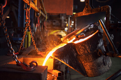 مازاد عرضه نیکل باوجود تاخیر در صدور مجوزهای معدنی اندونزی نیکل