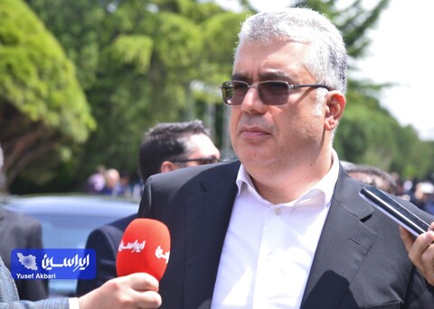 تقویت شرکتهای مدیریت صادرات در دستور کار است دهقان دهنوی