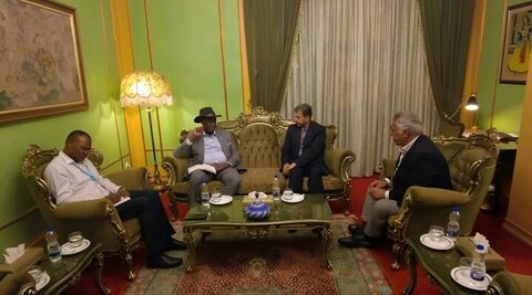 اوگاندا تجارت با اصفهان درزمینه تجهیزات پزشکی و تولیدماهی را افزایش میدهد استاندار