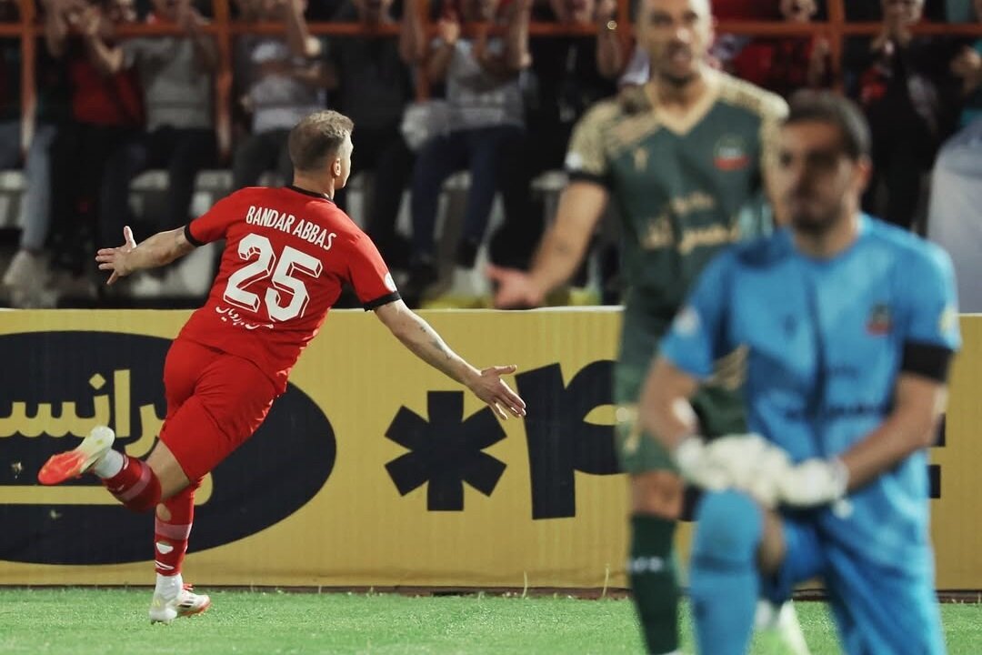 خلاصه بازی شمس آذر - تراکتور/ قهرمانی در قزوین