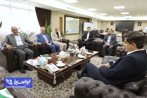 اعلام آمادگی فولاد مبارکه برای مشارکت در توانمندسازی مددجویان کمیته امداد استان اصفهان مدیرعامل و مدیرکل کمیته امداد