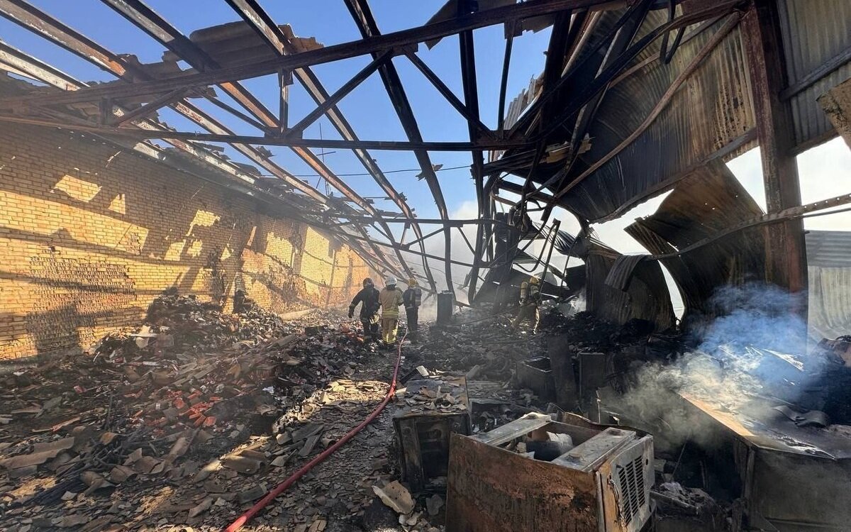 مهار آتش‌سوزی کارخانه موتورسیکلت‌سازی مشهد