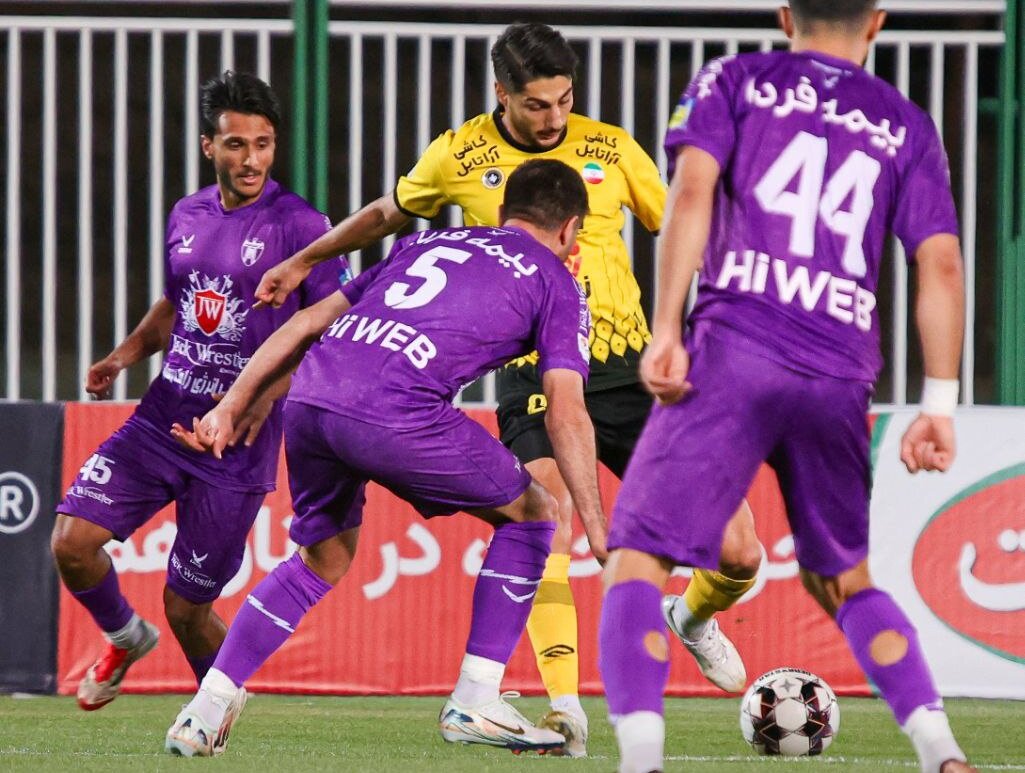 توقف سپاهان در تهران؛ کسب رده دوم لیگ برتر در خطر افتاد