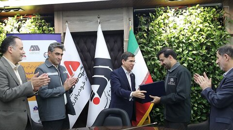 امضای قرارداد احداث بلوک سوم مجتمع نیروگاهی گهران سیرجان برای تأمین برق پایدار گلگهر