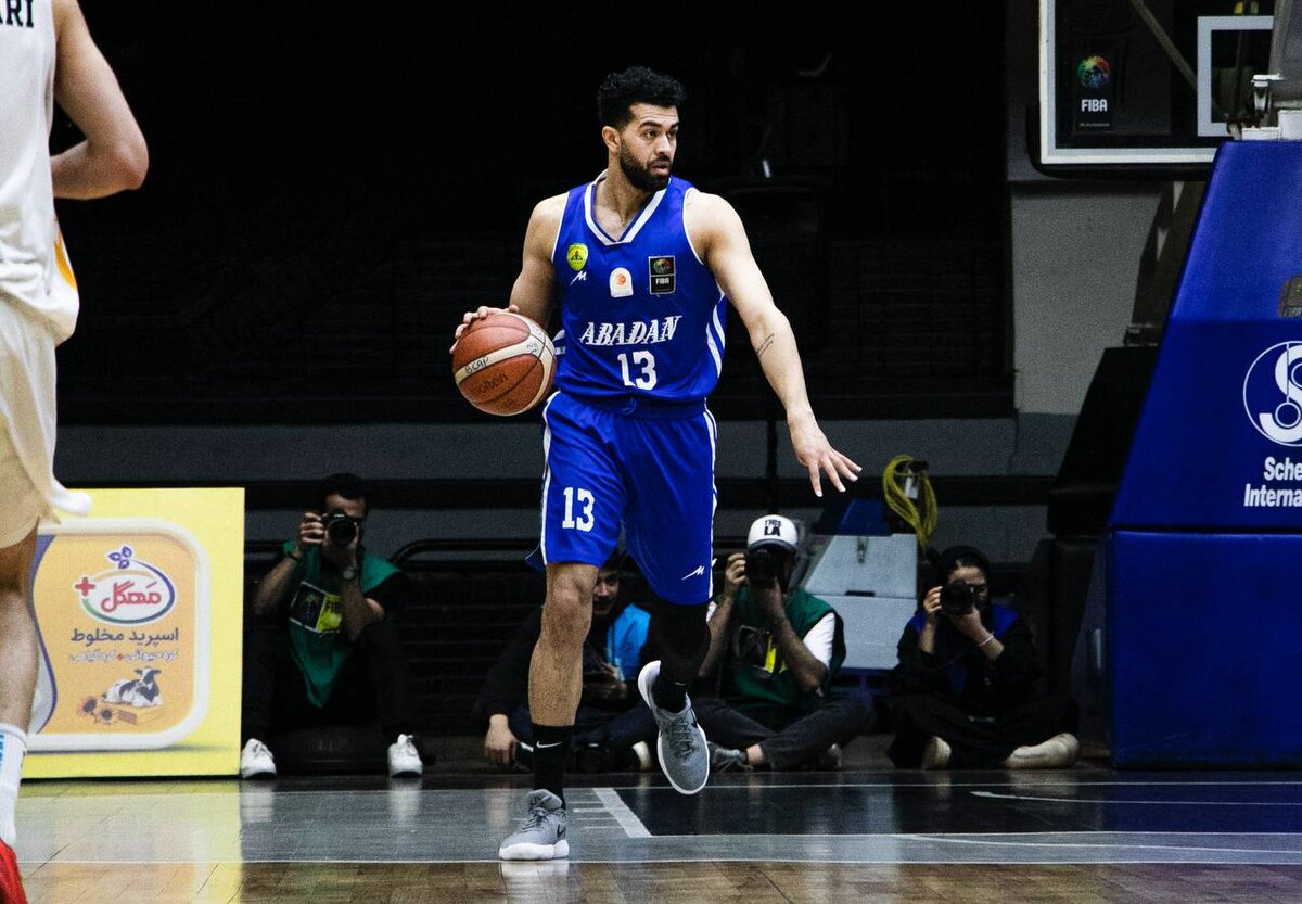 حسین مکاریان