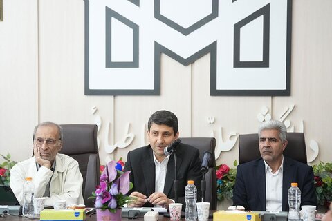 ارتباطات در جهان امروز نهتنها مسئله نیست، بلکه خود راهحل است ستار هاشمی