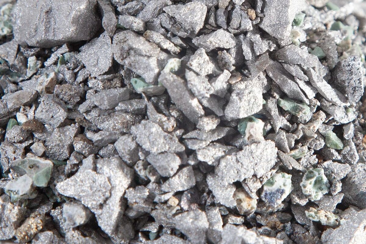 جهش ۱۰۰۰ یوانی فرومولیبدن در بازار چین همزمان با کمبود مواد اولیه