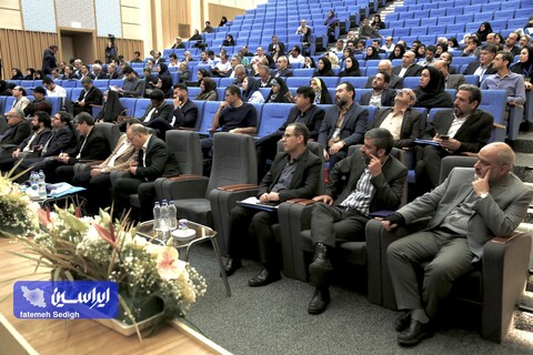 نخستین همایش و نمایشگاه تجارب مسئولیت‌های اجتماعی در ایران از دریچه دوربین ایراسین