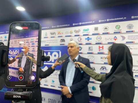 توسعه زیرساختهای دیجیتال و ارائه خدمات نوین به مشتریان از برنامههای کارگزاری باهنر در سال جاری است نوابی