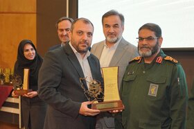 کسب جایزه نشان ملی اقتصاد مقاومتی کشور توسط گروه فولاد مبارکه