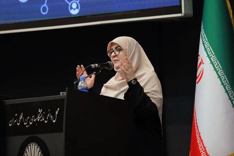 روابطعمومیها از ابتدا باید در برنامهریزی و سیاستگذاری سازمان دخیل باشند سخنگوی دولت