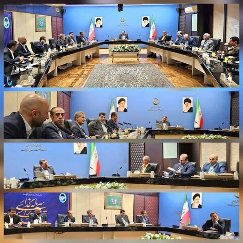 محدودیت اجباری برق فولادسازان مطابق تفاهمنامه صمت و نیرو اعمال شود وزیر صمت