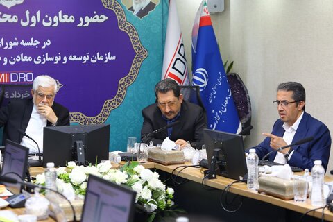 رئیس هیأت عامل ایمیدرو خواستههای سهگانه صنایع معدنی از دولت را مطرح کرد اقاجانلو