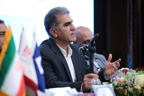 تورج زارع