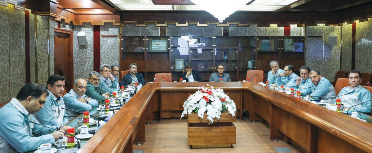 حضور رئیس هیئت عامل ایمیدرو در فولاد مبارکه و تأکید بر تداوم جریان تولید