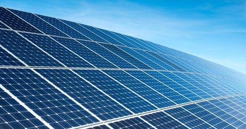 رکورد تاریخی انرژی خورشیدی در اتحادیه اروپا؛ پیشی گرفتن از هستهای و بادی در ژوئن ۲۰۲۵ انرژی خورشیدی