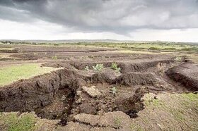 سیلاب و فرسایش خاک، ۲ بحران عرصه‌های منابع طبیعی ایران