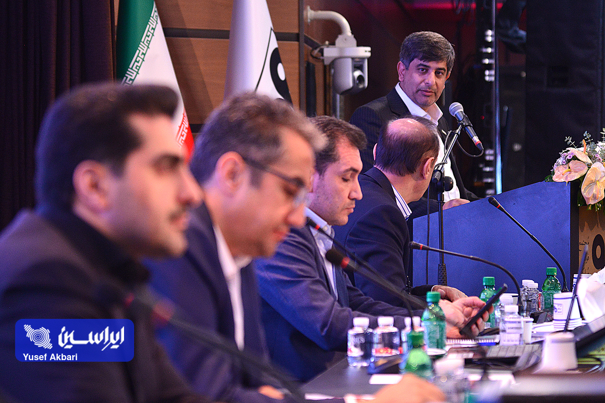 سهامداران پای توسعه غول فولادی ایران
