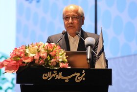 حتی با رفع تحریم‌ها صنعت ایران کوچک‌تر می شود