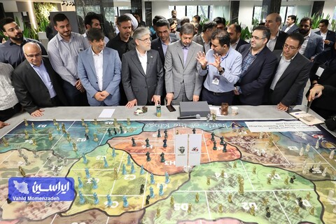 بازدید وزیر علوم از مرکز نوآوری فولاد مبارکه در دانشگاه صنعتی اصفهان