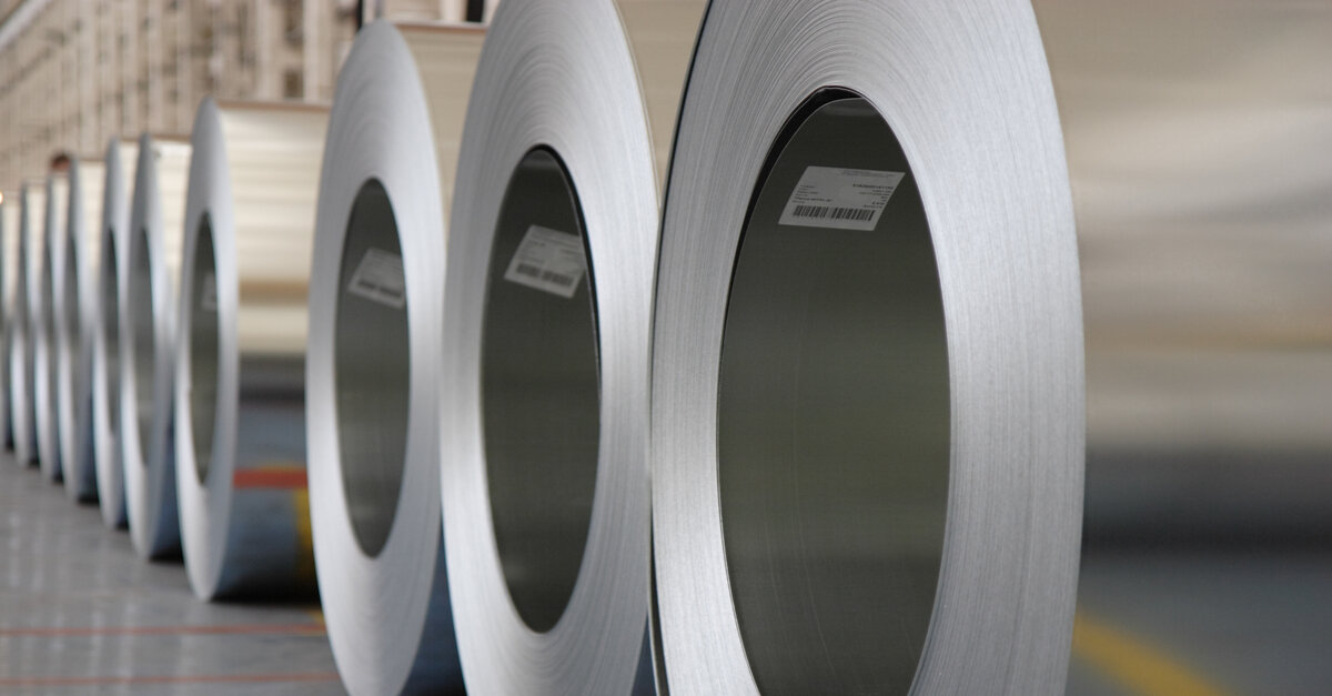 رشد ۵ درصدی تولید جهانی فولاد ضدزنگ در بهار ۲۰۲۵