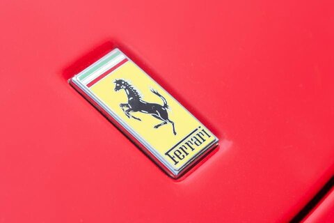 داستان فراری در صنعت و ورزش فراری