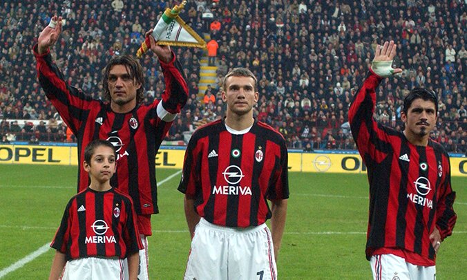 تبلیغ اوپل روی آستین پیراهن میلان