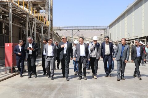 معدن مهدیآباد یزد پیشران صادرات و ارزآوری کشور عکس