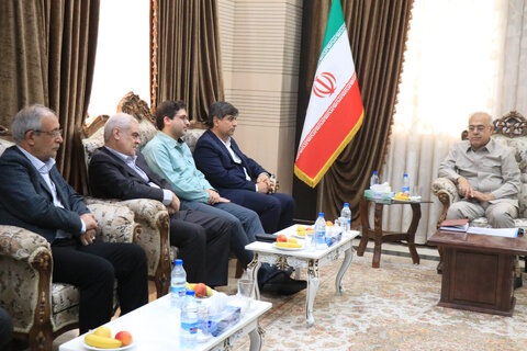 زرندی و آشوری