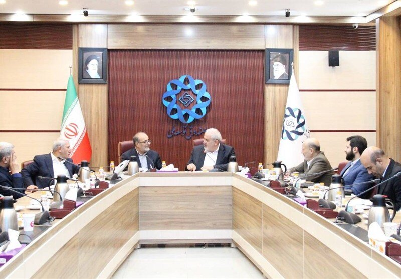 سرمایه‌گذاری در انرژی پاک برای روشنایی پایدار