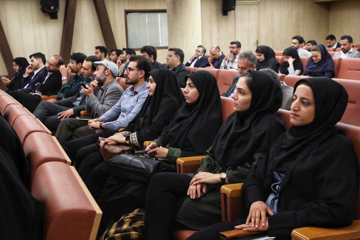 بهره‌وری و نوآوری با حمایت فولادمبارکه