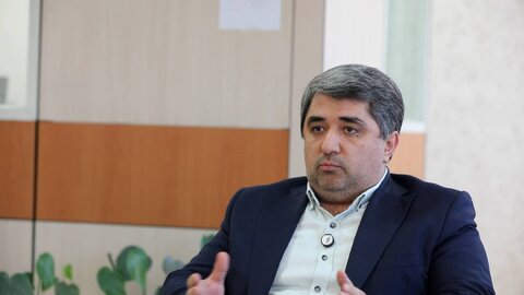 اولویت با تأمین نیاز داخل است مهرداد اقلیمی، مدیرکل دفتر تجارت خارجی برق شرکت توانیر