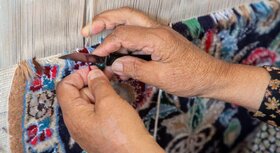 احیای قالی‌بافی با حمایت فولادمبارکه