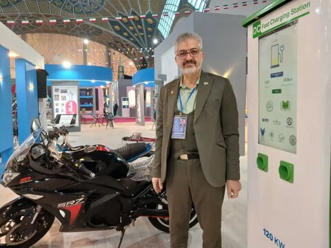 مهرداد هاشمیان