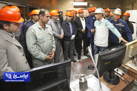 بازدید مدیران معدنی از خطوط تولید فولادمبارکه